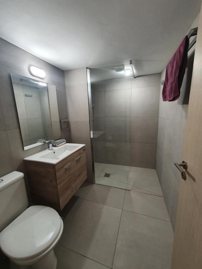 Sunorama Waterfront Apartment Larnaka